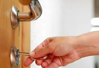 Lock Locksmith Tech West Milton, OH 937-381-9418 logo-image - 24-hour-emergency-locksmith