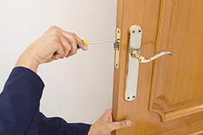Lock Locksmith Tech West Milton, OH 937-381-9418 - lock-changing