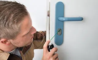 Lock Locksmith Tech West Milton, OH 937-381-9418 - re-key-locks